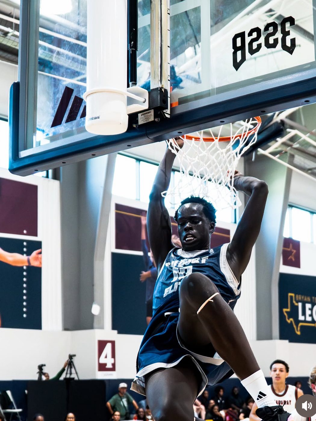 Deng Ngor in game action
